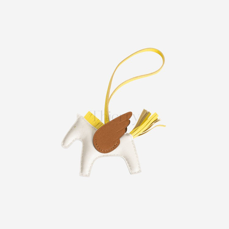 Rodeo PM charm 37